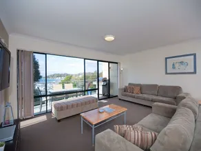 Paradiso, Unit 1/1 Laman Street - Image 2