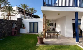 106073 -Villa in Puerto Calero - Image 3