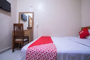 Adak Hotel by OYO Rooms - Image 4