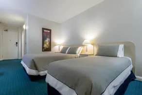 Melbourne's Princes Park Hotel - Image 3