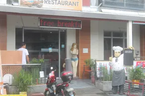 Gran Prix Hotel Pasay - Image 4