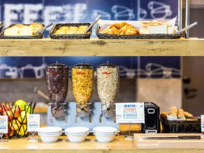 ibis budget Luton Airport - Image 3