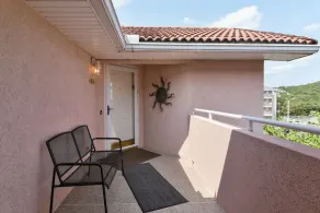 700 Emerald Point 3 Bedroom Condo - Image 2