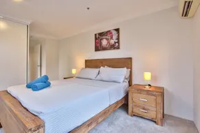 Apartment Hyde Park - George - Image 3