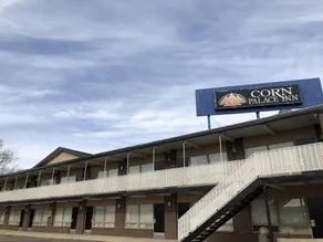 Corn Palace Inn - Image 4
