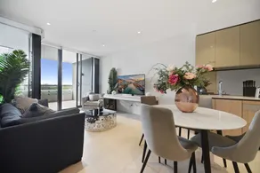 Brand New Fully Furnished Apartment near Macquarie Centre - Image 4