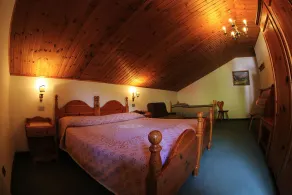 Hotel Cristina - Image 4
