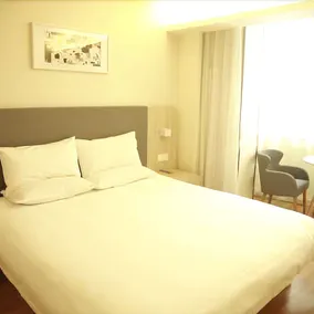 Hanting Hotel Xi'an Gulou Huimin Street - Image 4