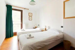 Apartment Hickey - Image 3