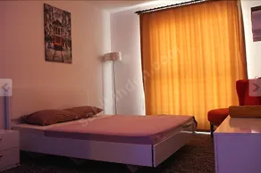 Red House - Image 5