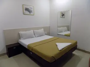 Port Hotel - Image 3