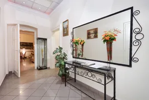 Like Home-City Centre-Style Apartments - Image 2