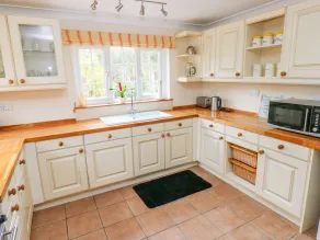 Cheriton Villa - Image 5