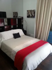 Sherbourne Guest House - Image 5