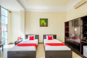 OYO 116 Coop's Hotel & Apartments - Image 2