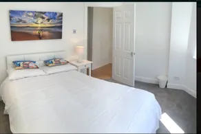 Great 2 BED in Northfields With Private Garden - Image 2