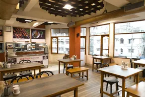 Hotel Sun City by Oyo Rooms - Image 5