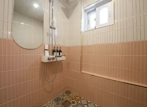 Gimhae Eobang-dong Almond Hotel & Kids Pool Villa - Image 5