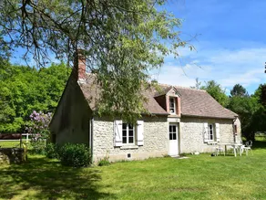 Unique Holiday Home With Pool in Combreux Centre - Image 2