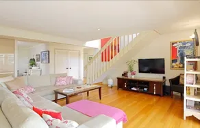 Chez Byron - Image 4