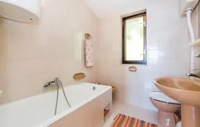 Amazing Home in Veprinac With Wifi and 3 Bedrooms - Image 2