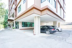 OYO 338 V-Twin Donjan Service Apartment - Image 2