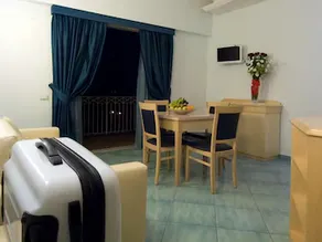 Suites Venustas Park - Image 4
