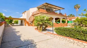 2 bedrooms appartement at Avola 150 m away from the beach with enclosed garden and wifi - Image 2