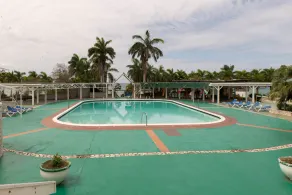 Seacastles Exora Beach Suite - Image 2