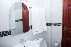 Hotel Enkeleshe - Image 2