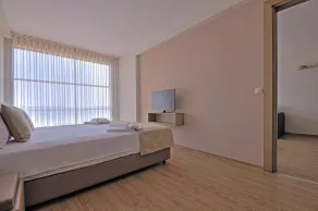 Delmar Suites & Residence - Image 4
