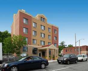 Paramount Inn - Image 5