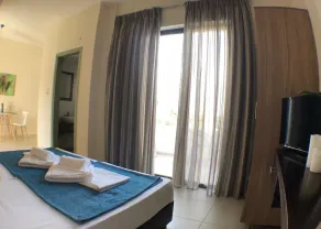 Oleander Apartments - Image 4