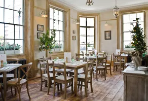 The Orange Public House & Hotel - Image 2