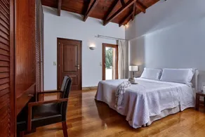 Luxury Crete Villa Villa Malvazia Beautiful 4 Bedroom Villa Private Pool Gym Keramoutsiou - Image 5