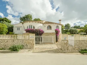 Gorgeous Villa With Private Pool and Near Golf Course and Beach - Image 5