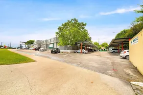 Stylish 1BR Near UT Mueller Evonify - Image 3