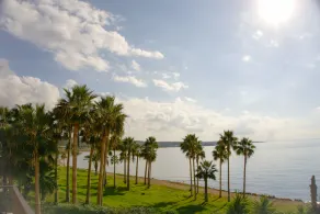 Beachfront Azura Sunrise - Image 4