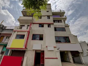 Hotel Park Street 2 by OYO Roooms - Image 3