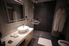 Richmond Hotel - Image 3