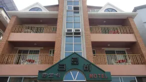 Naksan Crova Condotel - Image 4