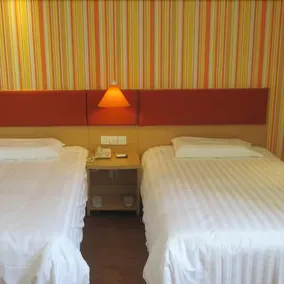HOME          INN - Image 5