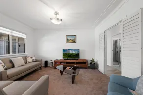 Viola House - Image 2