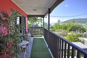 Colonial Court Holiday Apartments - Image 4