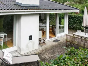 Luxurious Holiday Home in Hovedstaden With Hot Tub - Image 2