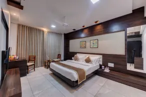 Click Hotel Suryaprakash - Image 3
