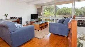 Bayside St Johns Close - Image 2