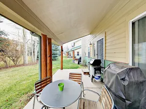 65 Stonegate Cir Townhouse - Image 2
