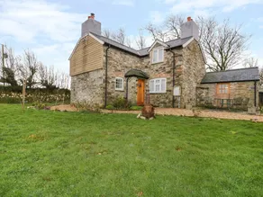 Hallgarden Farmhouse - Image 3
