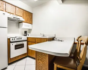 American Inn & Suites Mesa - Image 2